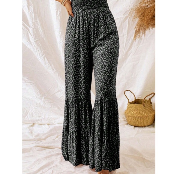 Boho Floral Print Shirred Bodice bell Bottom Cami Jumpsuit - Picture 7 of 8